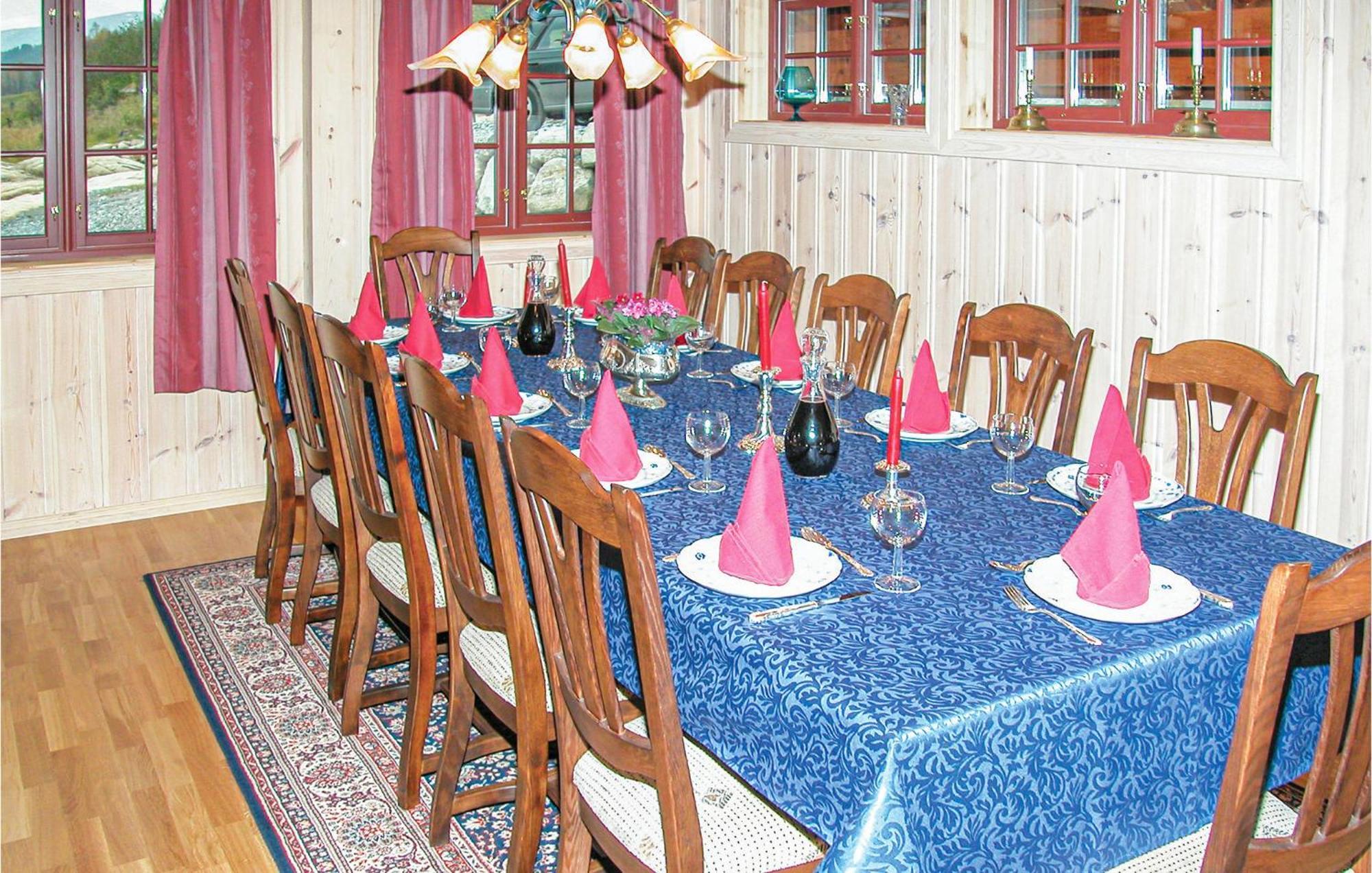 Beautiful Home In Sogndal With House Sea View Svidalen Extérieur photo
